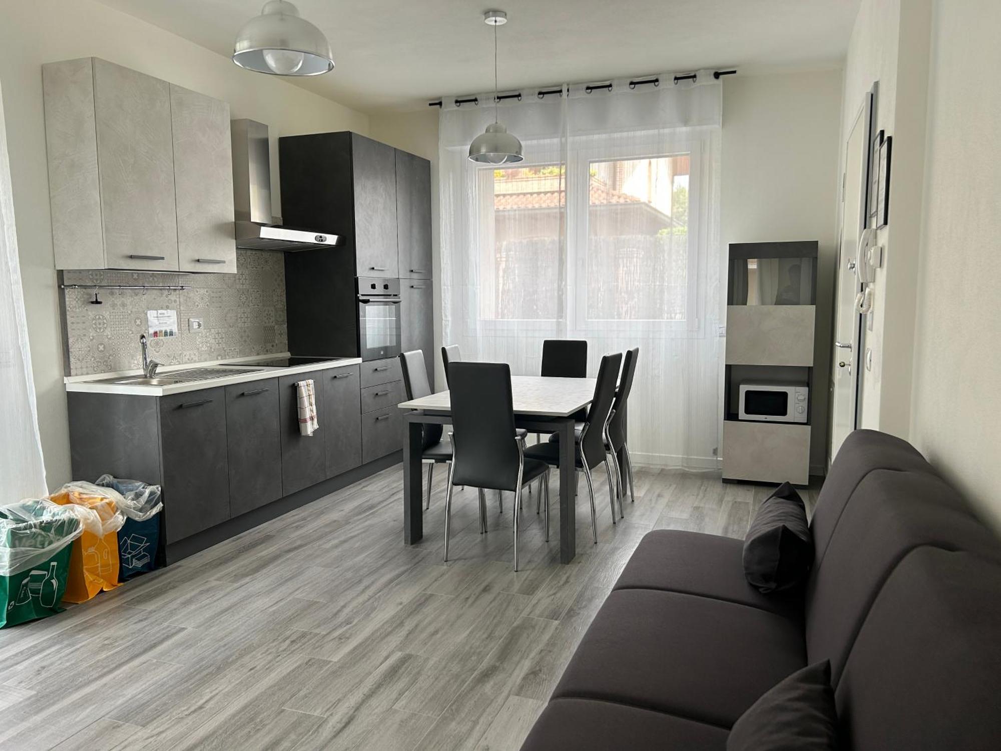 Treviolo - Immobili E Soluzioni Rent Apartment Luaran gambar