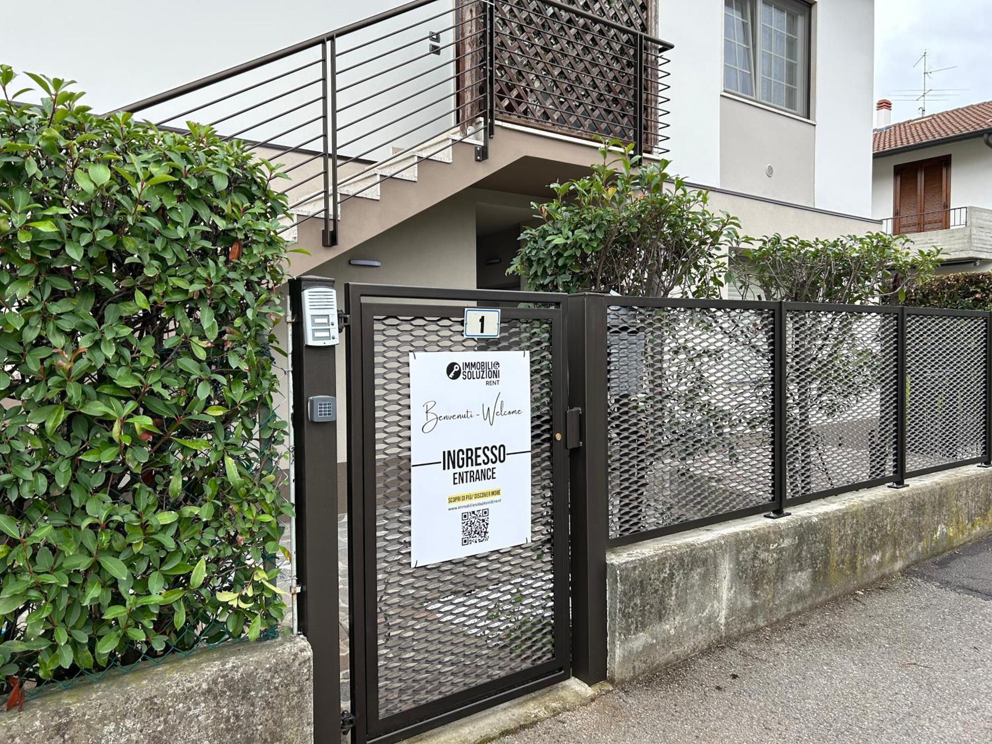 Treviolo - Immobili E Soluzioni Rent Apartment Luaran gambar