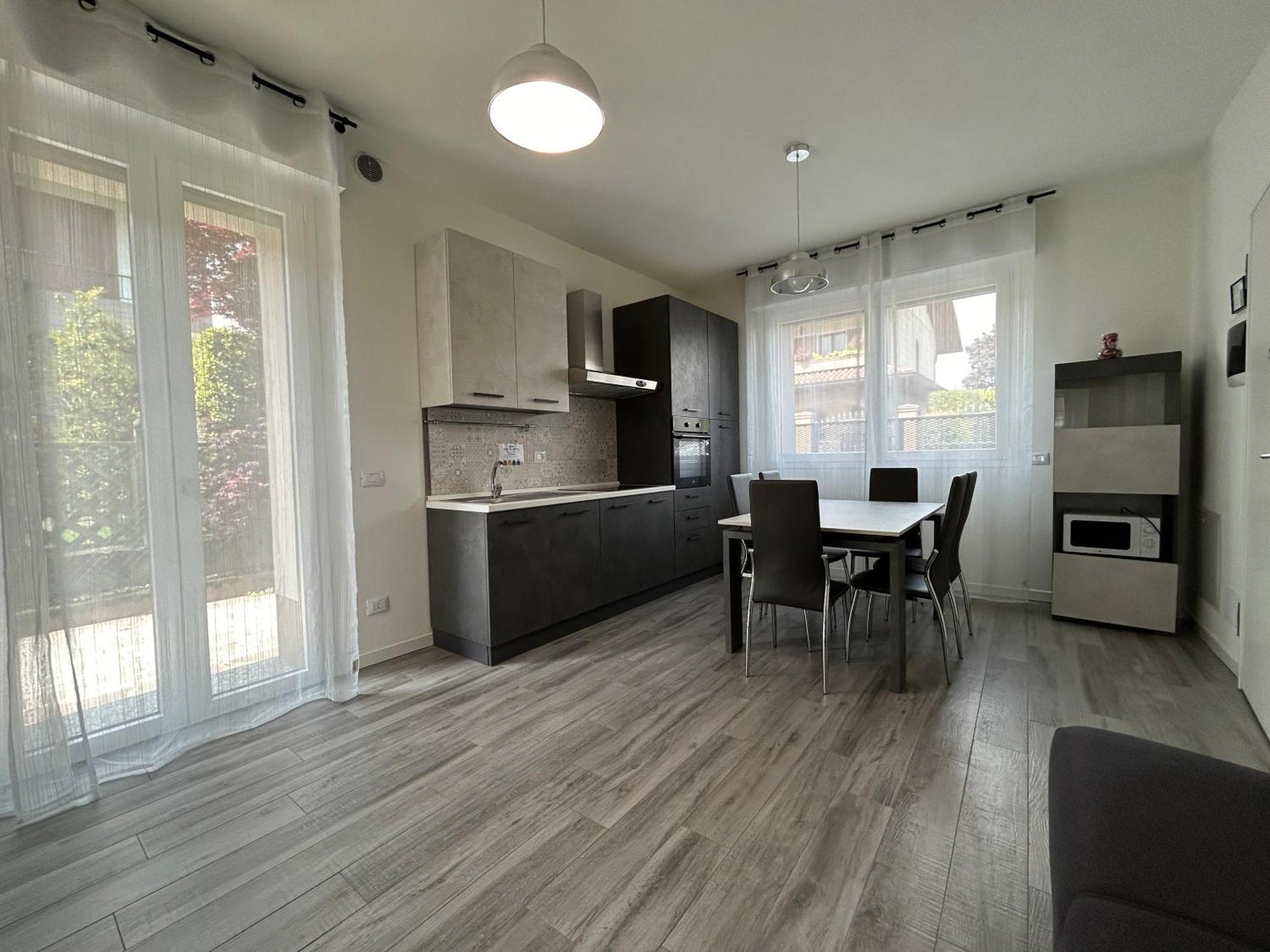 Treviolo - Immobili E Soluzioni Rent Apartment Luaran gambar
